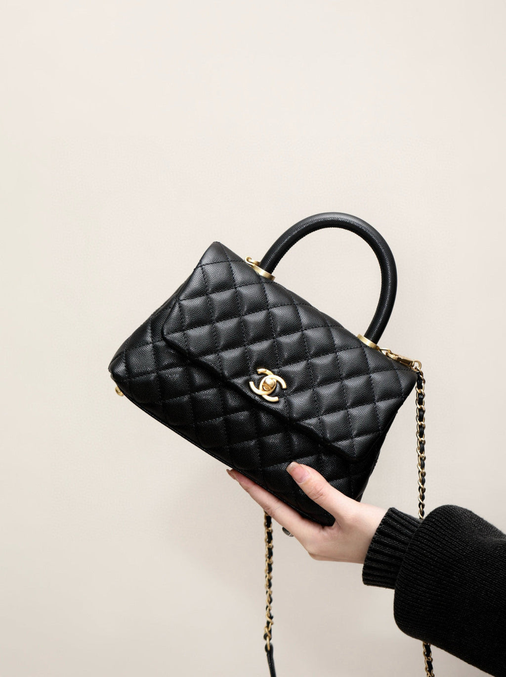 Chanel COCO Handle 16 Classic Logo Black Gold Leather Caviar Chain Shoulder Crossbody Mini Small Medium Women's Spring Summer Black Bag Bags #81386