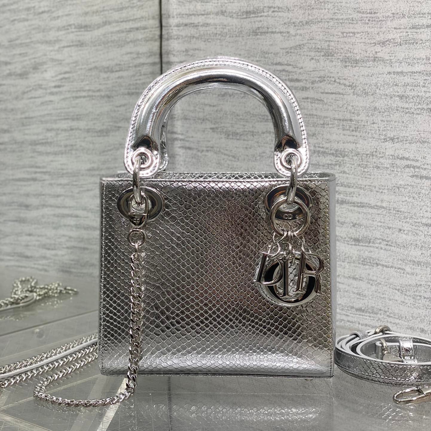 Dior Lady Women's Solid Color Metal Pendant Detachable Chain Shoulder Strap Snake Skin Single Shoulder Crossbody Handbag Bag Bags #77722