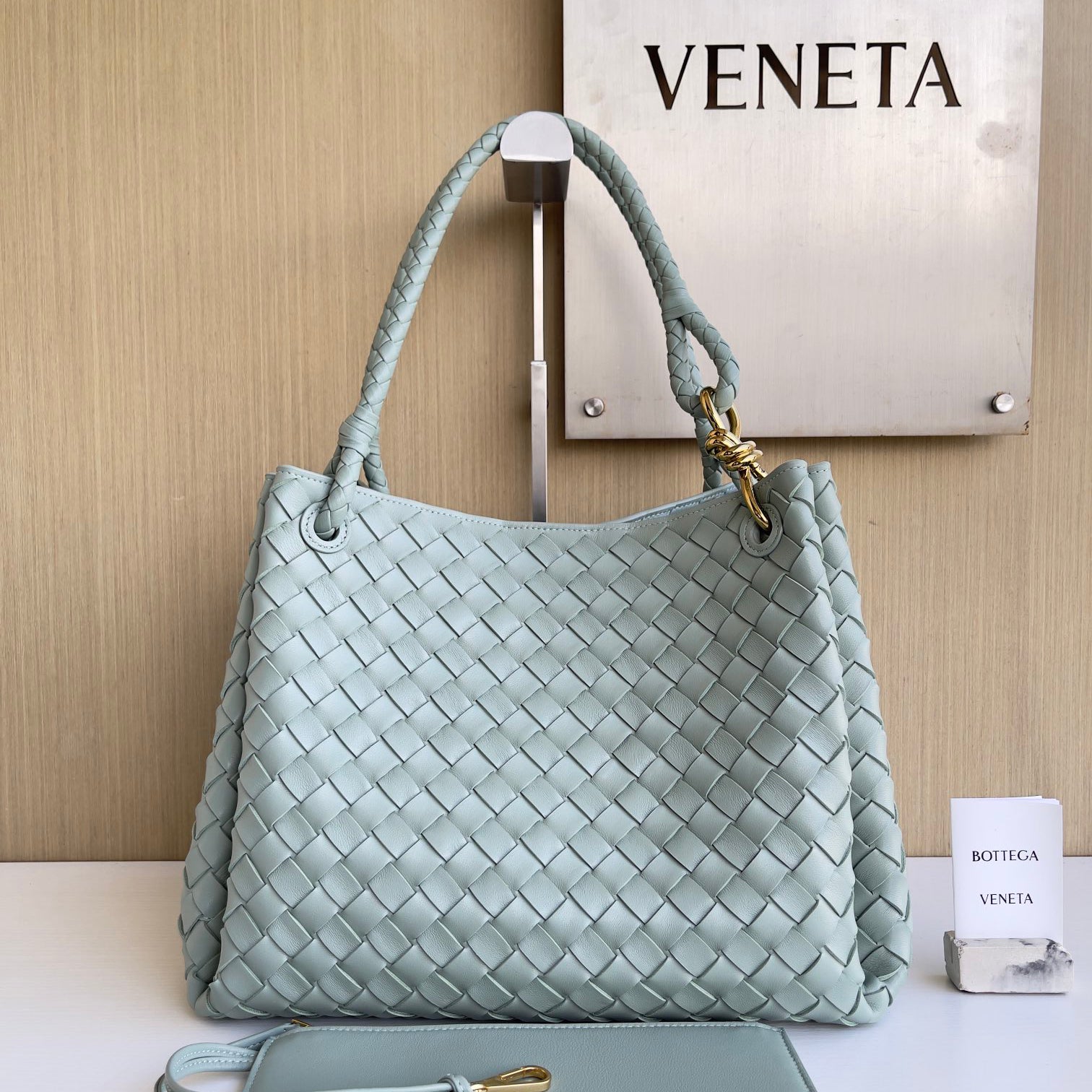Bottega Veneta Large Parachute Women's Solid Color Lambskin Woven Tote Bag Bags #76484
